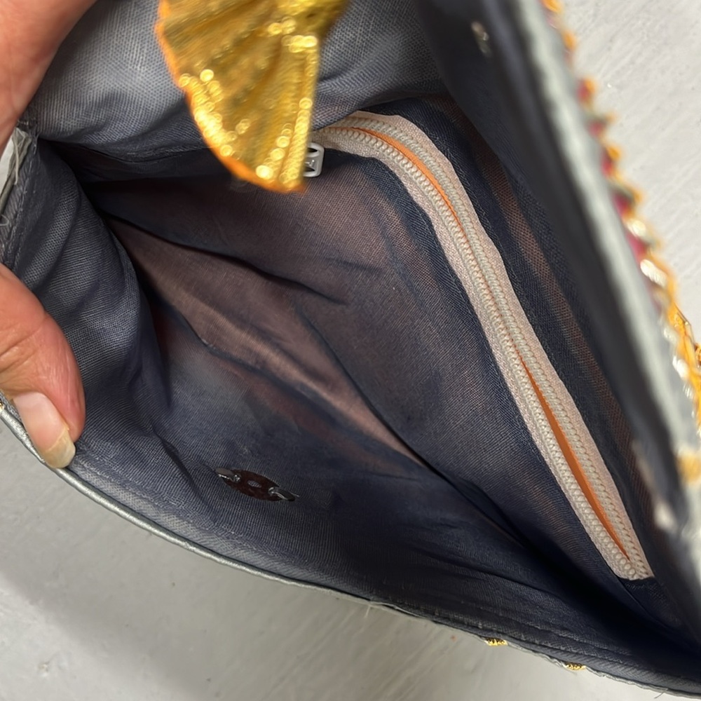 UNIQUE POLYESTER HANDBAG 🪷 - Picture 8 of 8